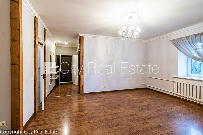 Fasādes māja, renovēta māja, slēgts pagalms, iespēja nomāt autostāvvietu, ieeja no ielas, Rīga - foto 4