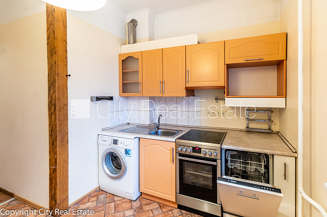 Fasādes māja, renovēta māja, slēgts pagalms, iespēja nomāt autostāvvietu, ieeja no ielas, Rīga - foto 18