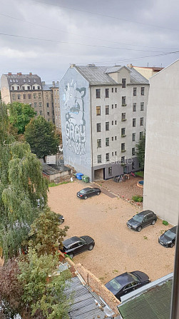 Renovēta māja, slēgts pagalms, ieeja no ielas, ir lifts, kāpņu telpa pēc kapitālā remonta, Rīga - foto 5