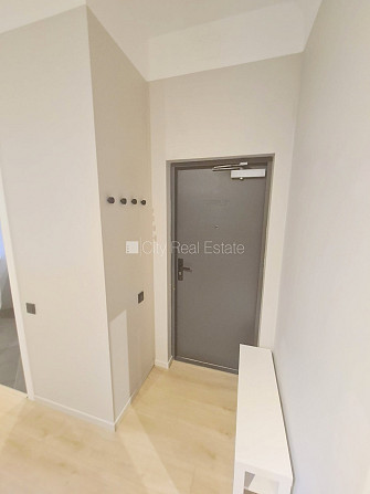 Pagalma ēka, renovēta māja, slēgts pagalms, ieeja no ielas un pagalma, ir lifts, kāpņu telpa Rīga - foto 18