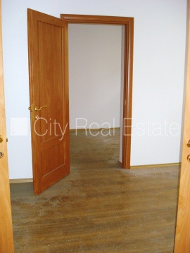 Дом во дворе, плата за обслуживание одного квадратного метра в  месяц, закрытая Рига - изображение 3