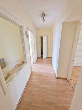 Фасадный дом, реновированный дом, вход с улицы, лифт, лестничная клетка после Рига - изображение 6