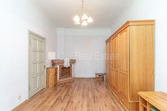 Земля в собственности, здание во дворе, реновированный дом, закрытый двор, вход с Рига - изображение 5