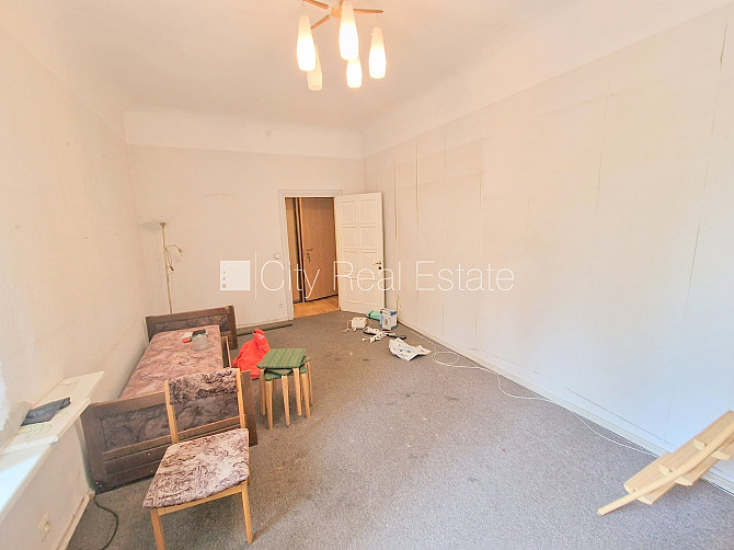 Земля в собственности, здание во дворе, реновированный дом, закрытый двор, вход с Рига - изображение 10