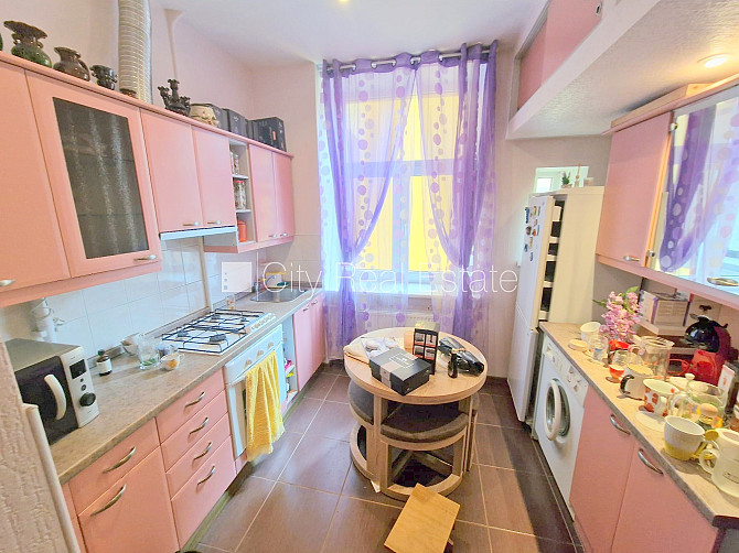 Земля в собственности, здание во дворе, реновированный дом, закрытый двор, вход с Рига - изображение 15