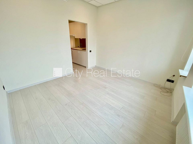 Fasādes māja, renovēta māja, slēgts pagalms, ieeja no ielas, ir lifts, kāpņu telpa pēc Rīga - foto 3