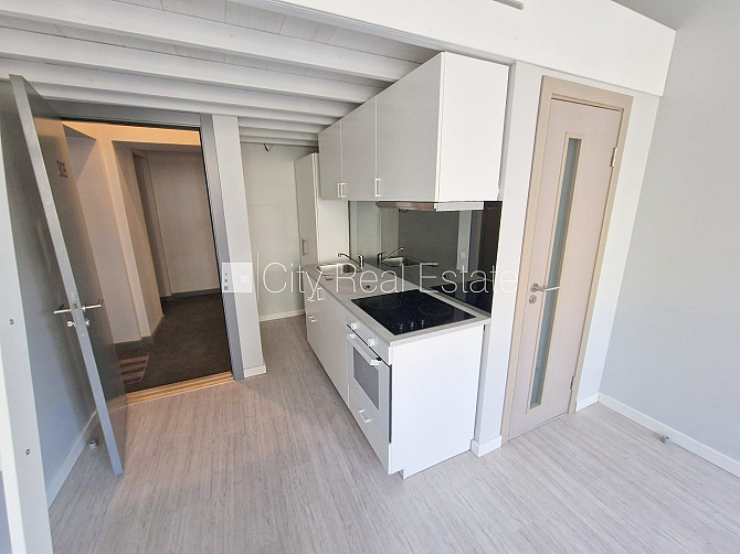 Fasādes māja, renovēta māja, slēgts pagalms, ieeja no ielas, kāpņu telpa pēc kosmētiskā Rīga - foto 3