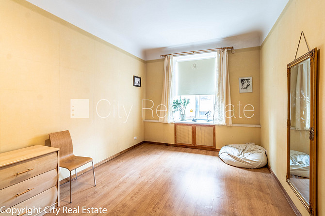 Земля в собственности, дом во дворе, закрытый двор, возможность аренды парковки, Рига - изображение 15