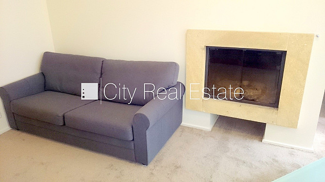 Fasādes māja, logi vērsti uz ielas pusi, guļamistabu skaits 1 gab., viena istaba izolēta, Rīga - foto 4