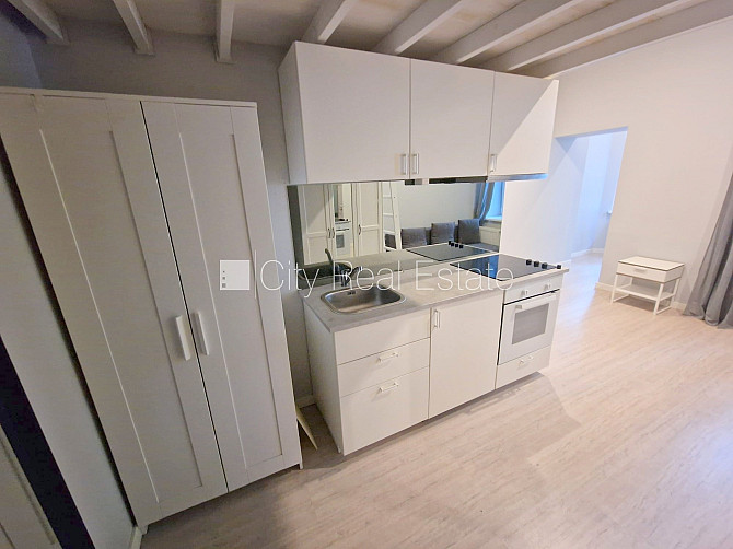 Fasādes māja, renovēta māja, slēgts pagalms, ieeja no ielas, kāpņu telpa pēc kosmētiskā Rīga - foto 6