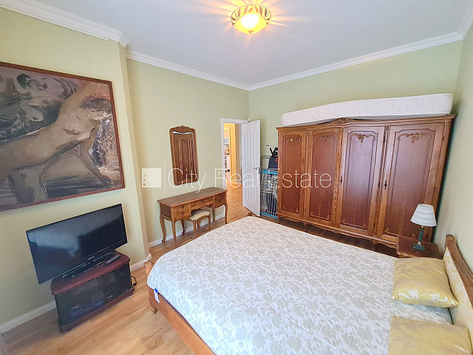 Новостройка, въездные ворота оснащены автоматической подъёмной системой, место Юрмала - изображение 9