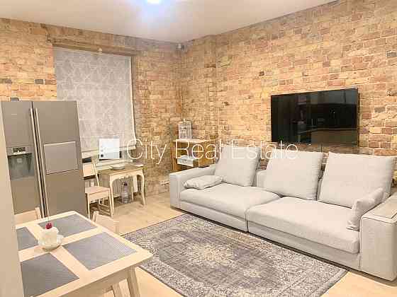 Проект - Strēlnieku 13 (Стрелниеку 13), здание во дворе, реновированный дом, вход с улицы, Рига