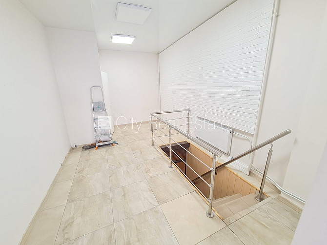 Zeme īpašumā, fasādes māja, renovēta māja, ieeja no ielas, logi vērsti uz ielas pusi, Rīga - foto 16