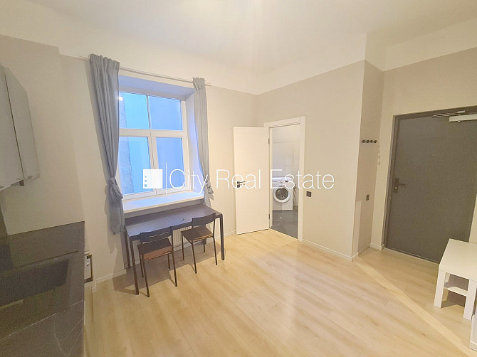 Pagalma ēka, renovēta māja, slēgts pagalms, ieeja no ielas un pagalma, ir lifts, kāpņu telpa Rīga - foto 8