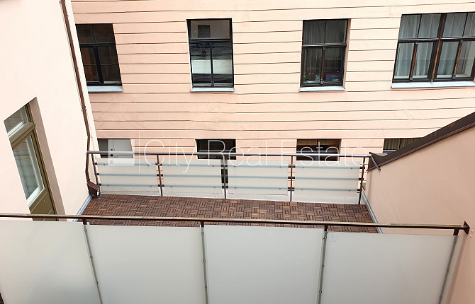 Фасадный дом, вход с улицы, лифт, количество спален 1 шт., высокие потолки, газовое Рига - изображение 6