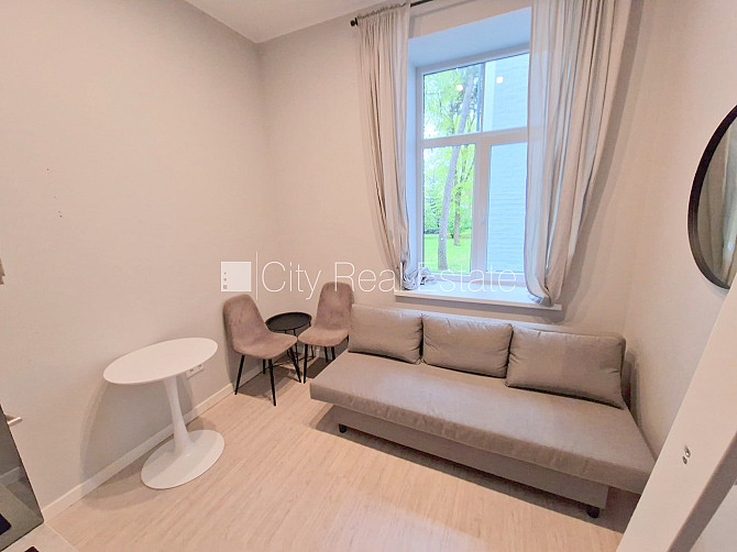 Фасадный дом, реновированный дом, закрытый двор, вход с улицы, лестничная клетка Рига - изображение 4