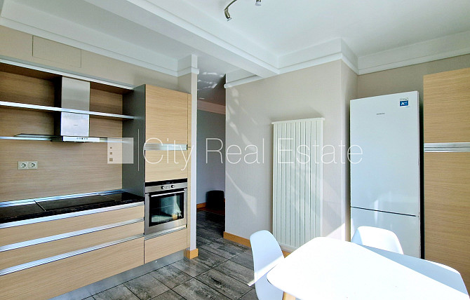 Jaunceltne, slēgta teritorija, teritorijas iebrauktuves vārti aprīkoti ar automatizētu Rīga - foto 12