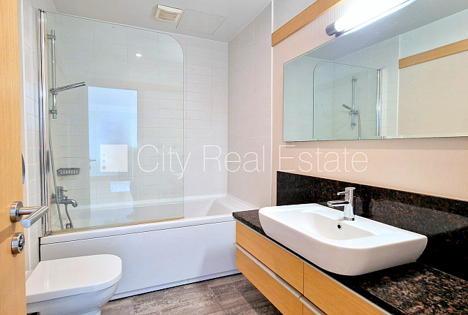 Jaunceltne, slēgta teritorija, teritorijas iebrauktuves vārti aprīkoti ar automatizētu Rīga - foto 18