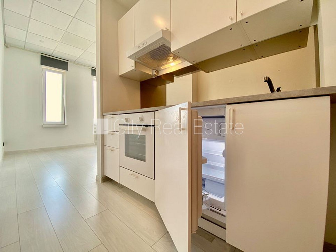 Fasādes māja, renovēta māja, slēgts pagalms, ieeja no ielas, ir lifts, kāpņu telpa pēc Rīga - foto 9