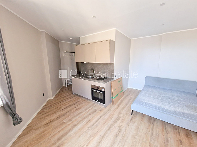 Fasādes māja, renovēta māja, slēgts pagalms, ieeja no ielas un pagalma, kāpņu telpa pēc Rīga - foto 6