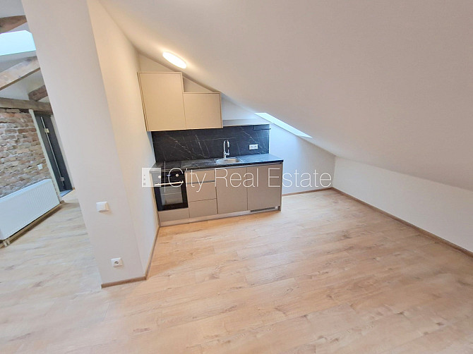 Pagalma ēka, renovēta māja, slēgts pagalms, ieeja no ielas un pagalma, mansards, ir lifts, Rīga - foto 3