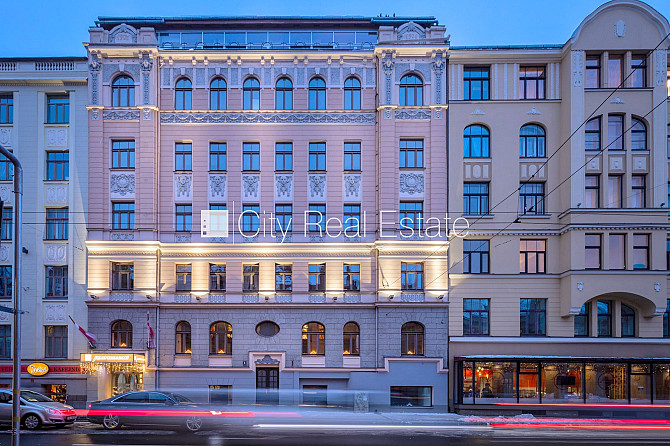 Fasādes māja, renovēta māja, slēgts pagalms, ieeja no ielas un pagalma, ir lifts, kāpņu Rīga - foto 16