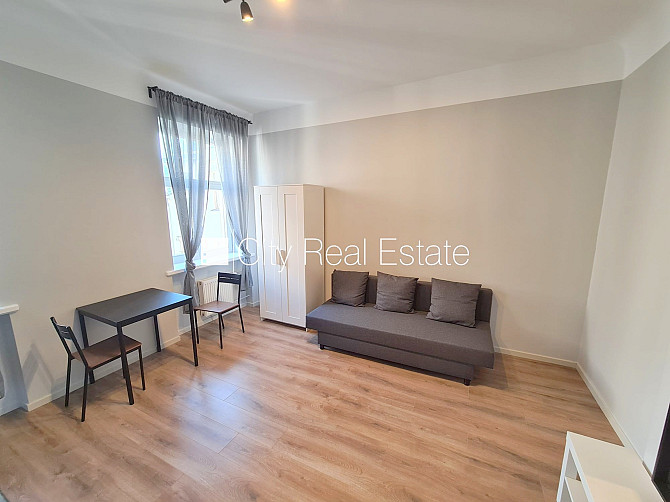 Pagalma ēka, fasādes māja, slēgts pagalms, ieeja no ielas un pagalma, ir lifts, kāpņu telpa Rīga - foto 8