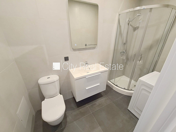 Pagalma ēka, fasādes māja, slēgts pagalms, ieeja no ielas un pagalma, ir lifts, kāpņu telpa Rīga - foto 15