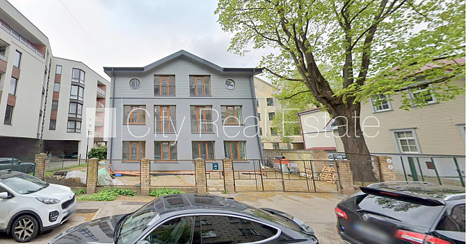 Фасадный дом, реновированный дом, закрытый двор, территория обнесена забором, Рига - изображение 16