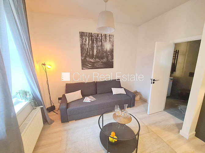 Фасадный дом, реновированный дом, закрытый двор, вход с улицы и со двора, Рига - изображение 7