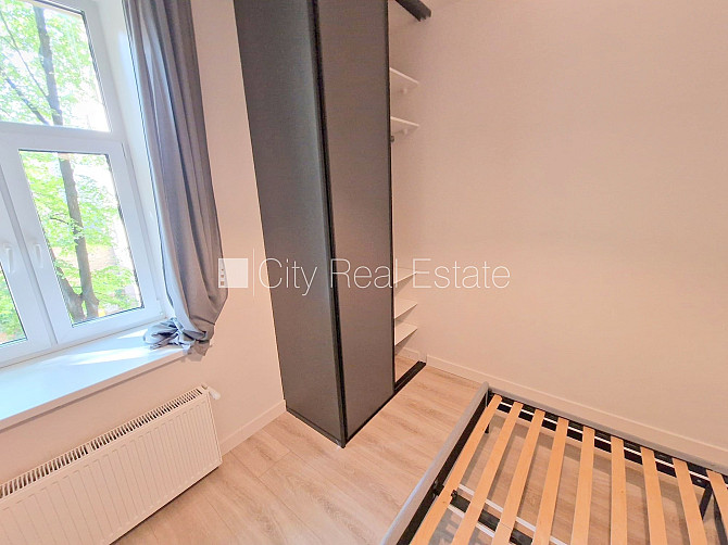 Фасадный дом, реновированный дом, закрытый двор, вход с улицы, лифт, лестничная Рига - изображение 8