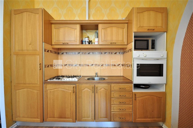 Фасадный дом, реновированный дом, вход с улицы, лифт, лестничная клетка после Рига - изображение 5