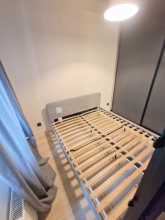 Фасадный дом, реновированный дом, закрытый двор, вход с улицы, лифт, лестничная Рига - изображение 16