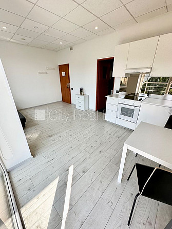 Новостройка, фасадный дом, вход с улицы, лифт, лестничная клетка после Рига - изображение 5