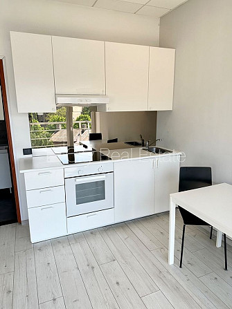 Новостройка, фасадный дом, вход с улицы, лифт, лестничная клетка после Рига - изображение 7