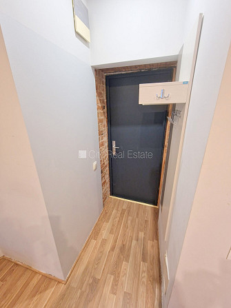 Фасадный дом, реновированный дом, закрытый двор, вход с улицы, лестничная клетка Рига - изображение 5