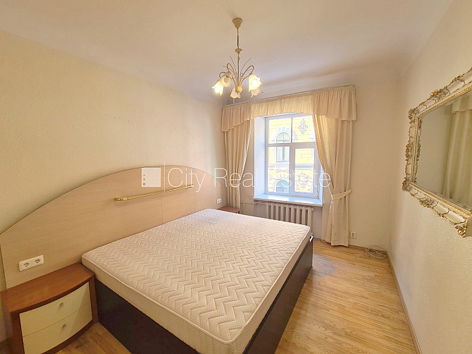 Фасадный дом, реновированный дом, благоустроенная озеленённая территория, Рига - изображение 11