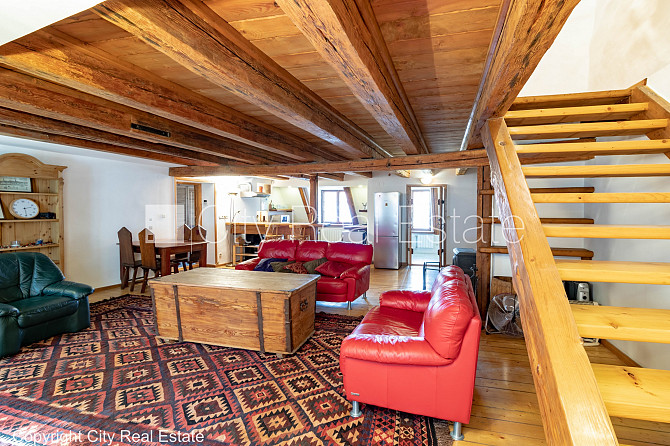 Фасадный дом, реновированный дом, поменянное покрытие крыши, подъездная дорога Рига - изображение 7