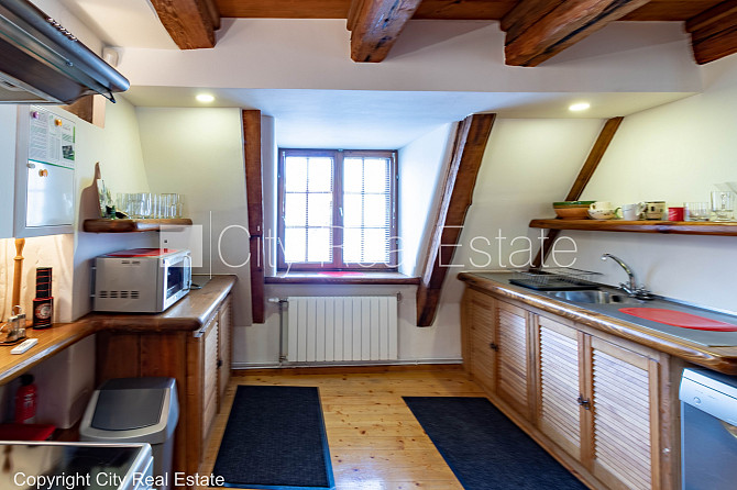 Фасадный дом, реновированный дом, поменянное покрытие крыши, подъездная дорога Рига - изображение 5