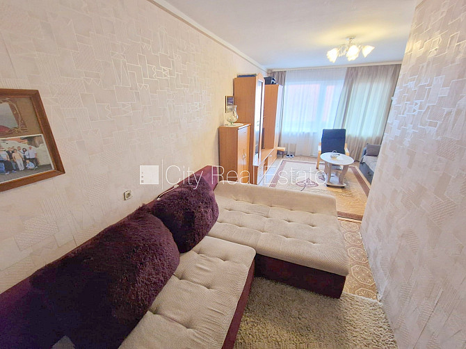 Zeme īpašumā, fasādes māja, ieeja no ielas, ir lifts, lodžija, logi vērsti uz pagalma pusi, Rīga - foto 14