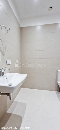 Zeme īpašumā, jaunceltne, monolīta betona sienas, zaļā teritorija, bruģēts piebraucamais Jūrmala - foto 9