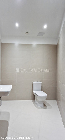 Zeme īpašumā, jaunceltne, monolīta betona sienas, zaļā teritorija, bruģēts piebraucamais Jūrmala - foto 8