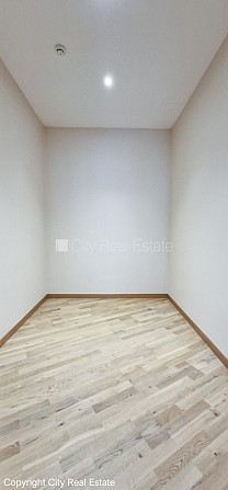 Zeme īpašumā, jaunceltne, monolīta betona sienas, zaļā teritorija, bruģēts piebraucamais Jūrmala - foto 14