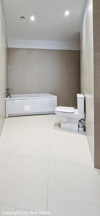 Zeme īpašumā, jaunceltne, monolīta betona sienas, zaļā teritorija, bruģēts piebraucamais Jūrmala - foto 12