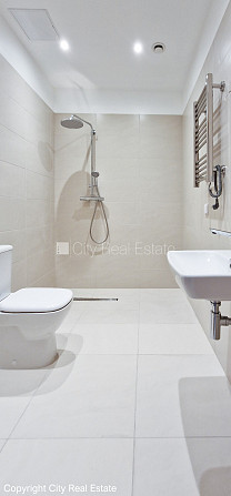 Zeme īpašumā, jaunceltne, monolīta betona sienas, zaļā teritorija, bruģēts piebraucamais Jūrmala - foto 15