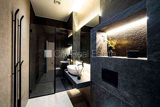 Новостройка, зеленая территория, закрытый двор, въездные ворота оснащены Jūrmala