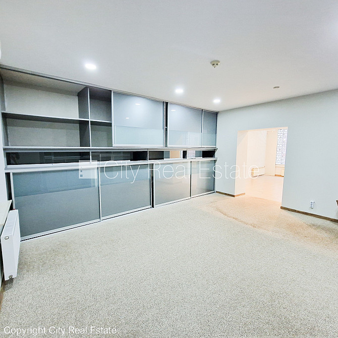 Fasādes māja, viena kvadrātmetra apsaimniekošanas maksa mēnesī  0,38 EUR, ieeja no ielas, Rīga - foto 7