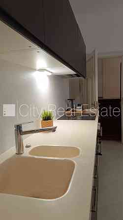 Эта квартира сдается в аренду посуточно (краткосрочная аренда), стоимость аренды Рига