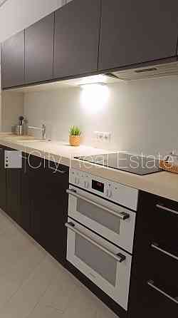 Эта квартира сдается в аренду посуточно (краткосрочная аренда), стоимость аренды Рига