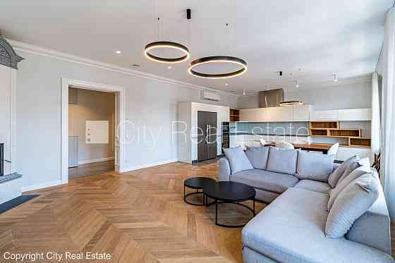 Реновированный дом, закрытый двор, возможность аренды парковки, охраняемая Рига